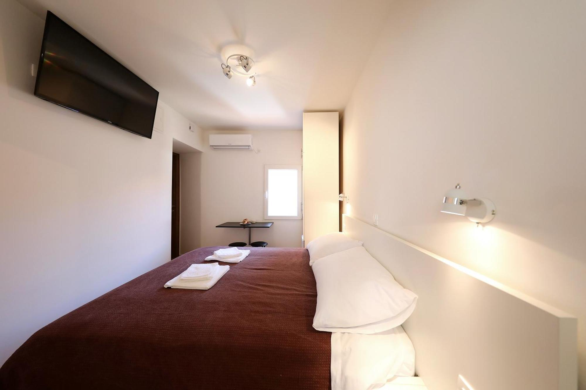 Appartement Piccola Pyrotima à Zadar Extérieur photo