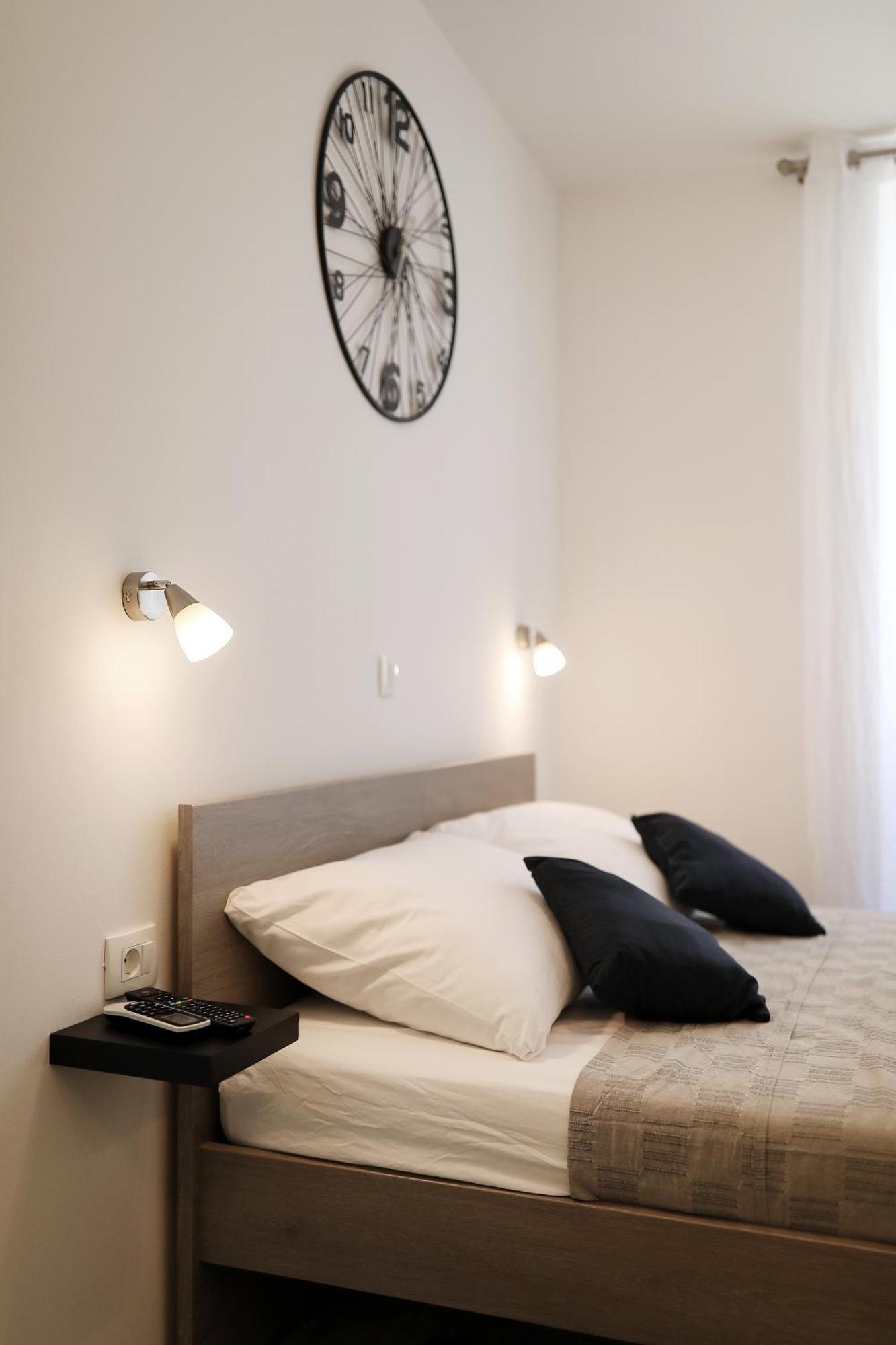 Appartement Piccola Pyrotima à Zadar Extérieur photo