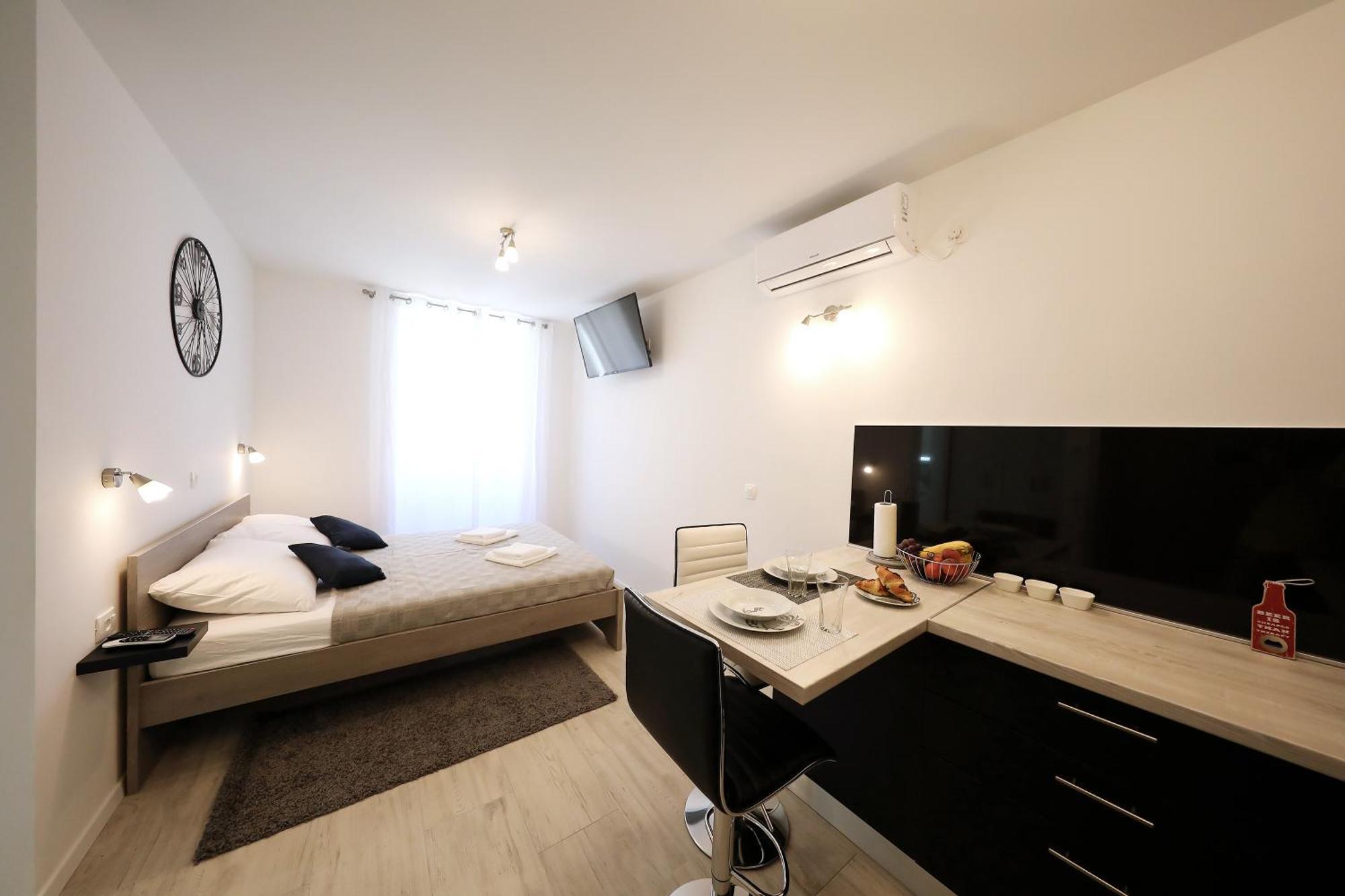 Appartement Piccola Pyrotima à Zadar Extérieur photo
