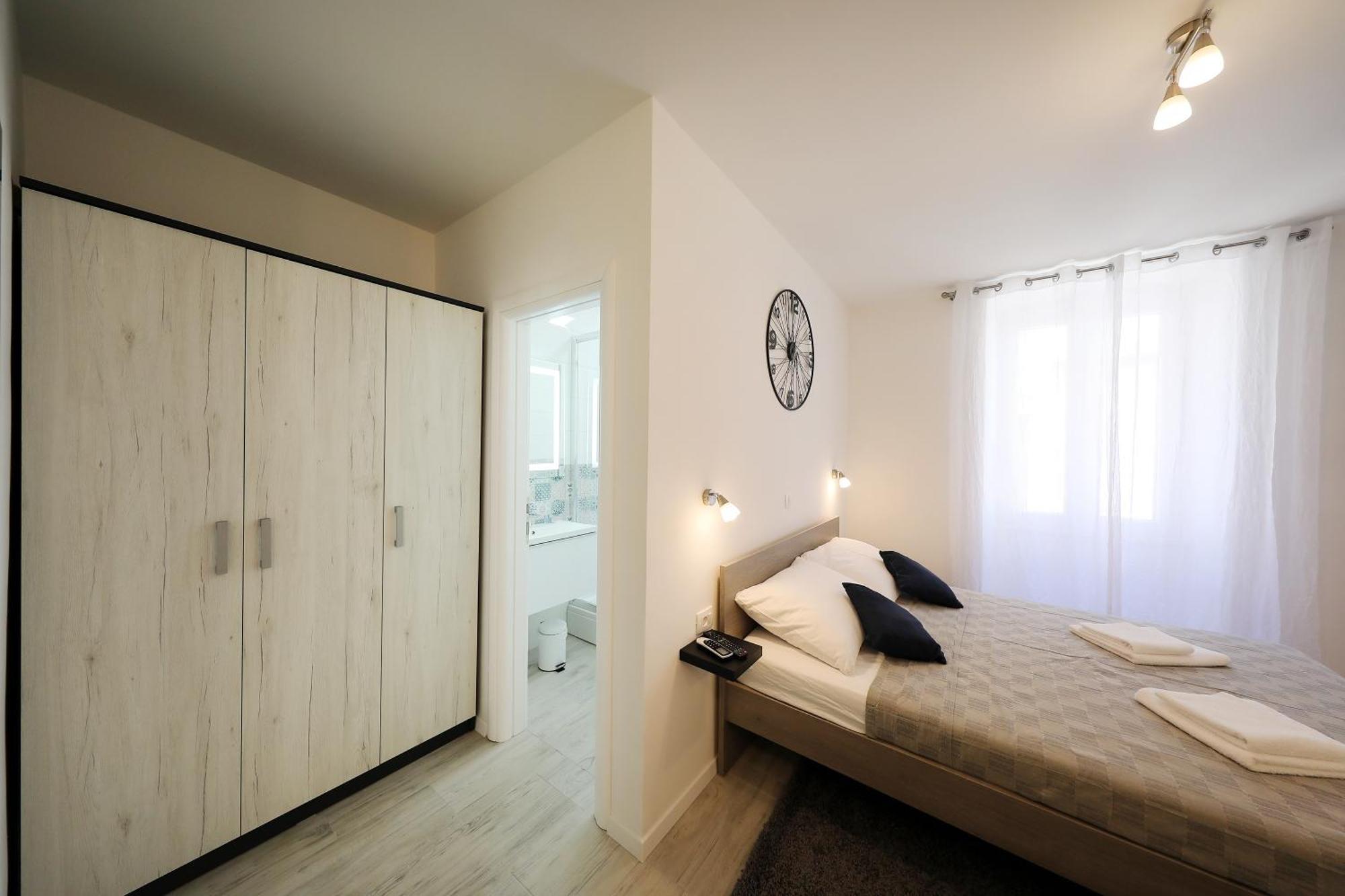Appartement Piccola Pyrotima à Zadar Extérieur photo
